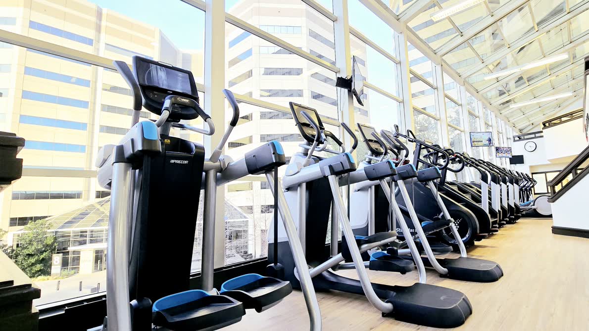 AFS Club Dallas luxury gym Cardio section