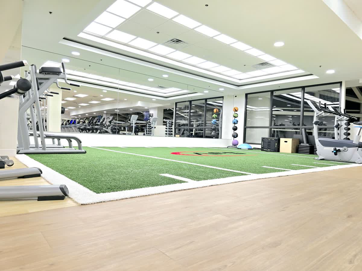 AFS Club Dallas indoor turf