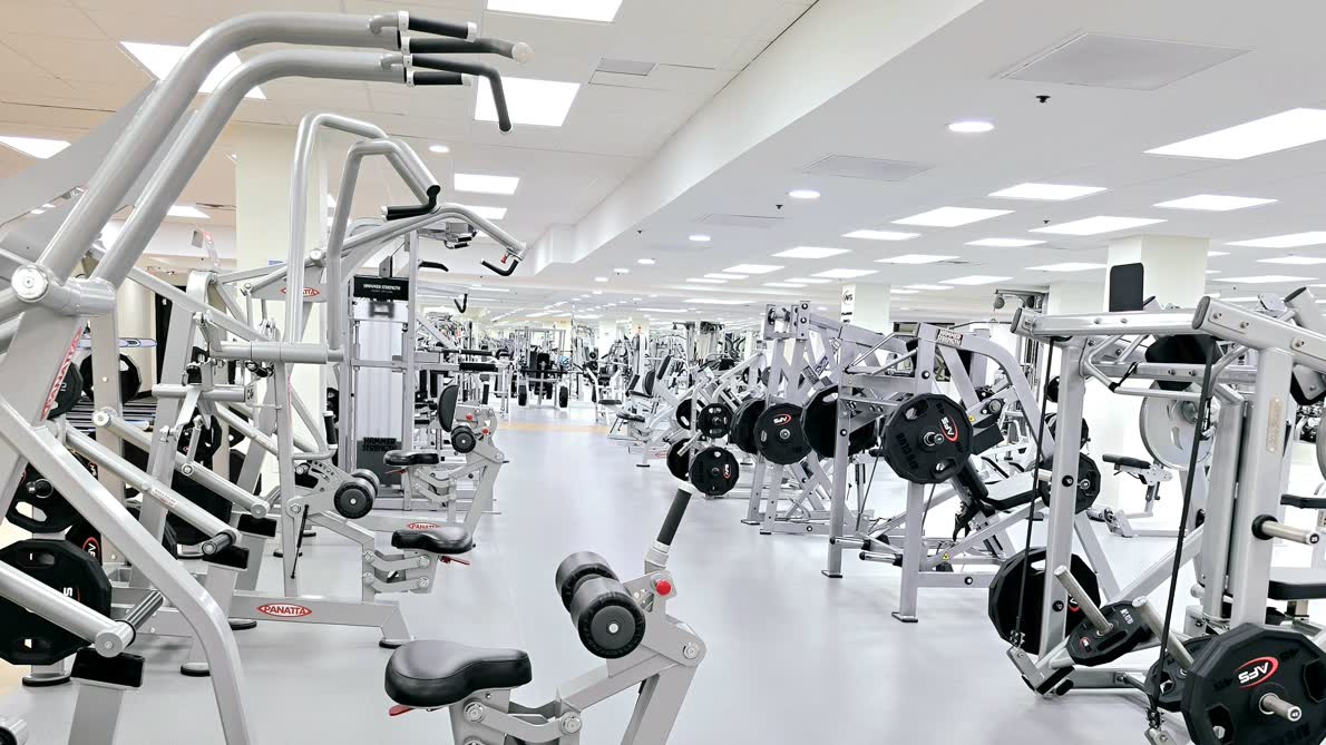 AFS Club Dallas best gym back zone area