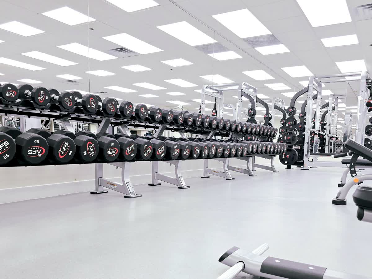 AFS Club Dallas exclusive gym chest free weights